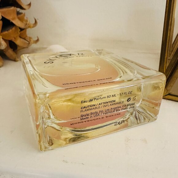 Skylar Honeysuckle Dream (Like New) & Perfume (NIB) Discovery Set Bundle - Picture 3 of 3